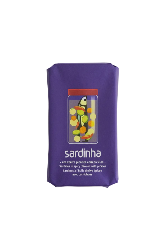 Sardines in spicy olive oil with pickles