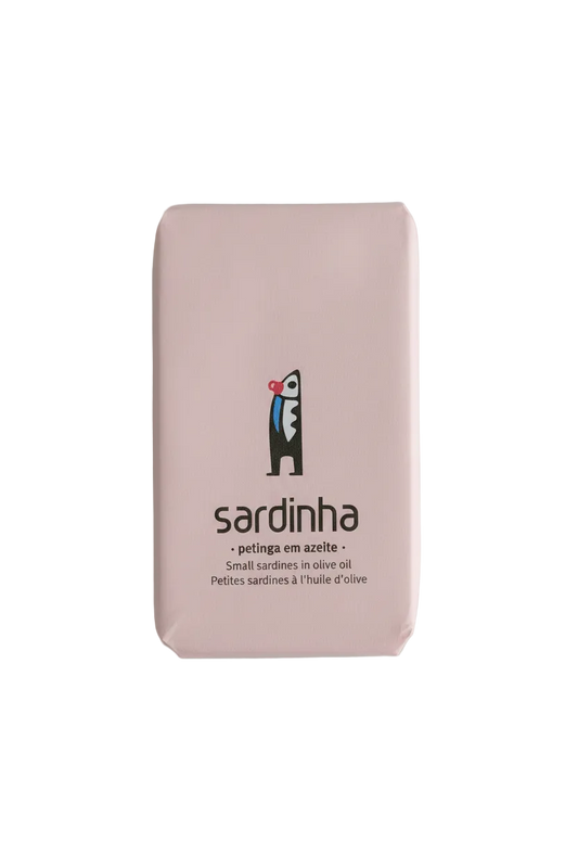 Small sardines in olive oil